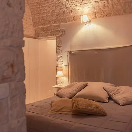 Trulli Antichi Mestieri - Widespread Trulli In The Historic Center Bed & Breakfast Alberobello Exterior photo
