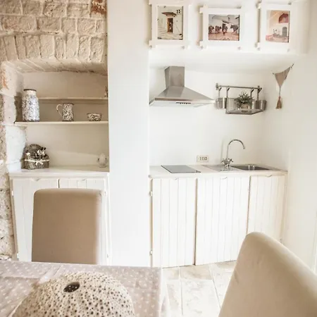 Trulli Antichi Mestieri - Widespread Trulli In The Historic Center Bed & Breakfast Alberobello Exterior photo